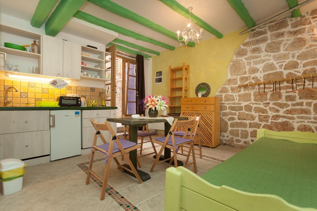 Studio With Garden In Rovinj Zewnętrze zdjęcie
